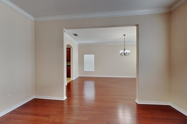 Building Photo - 14614 Cableshire Way