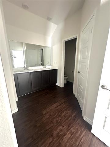 Building Photo - 223 Garden Grove Dr