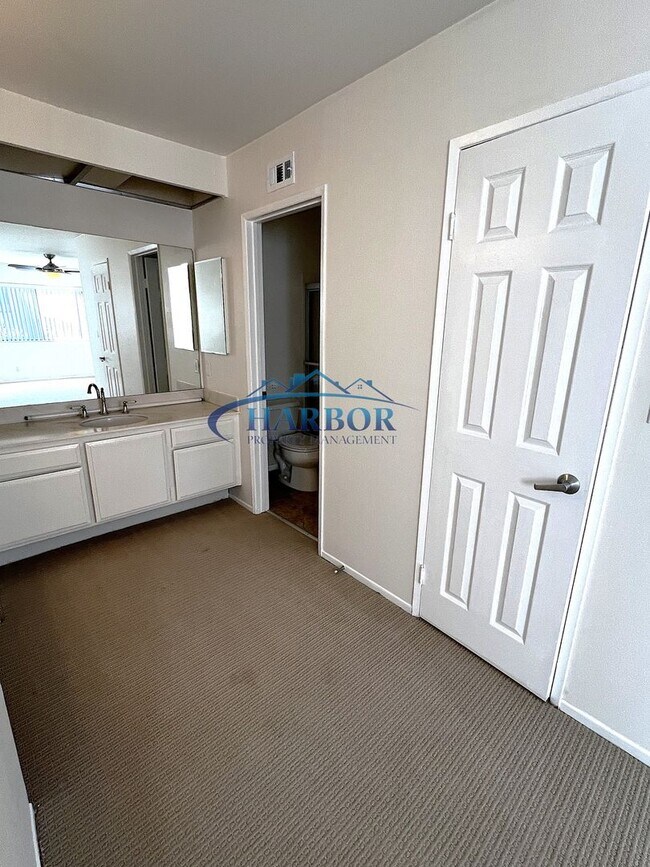 Building Photo - 28520 Vista Madera