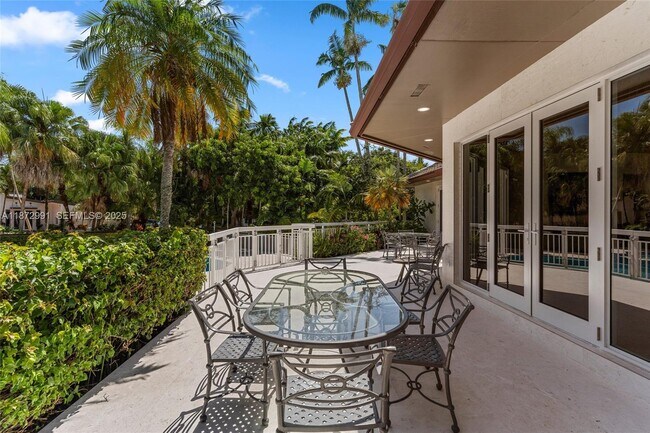 Building Photo - 6190 SW 102nd St