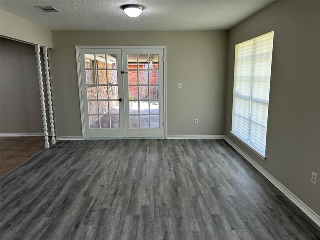 Building Photo - 2503 Austin Ave