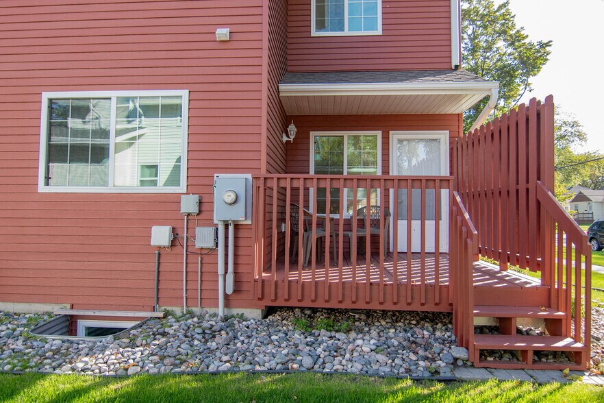 Back deck - 129 16th St S