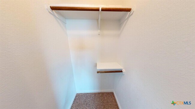 Building Photo - 307 Dober St