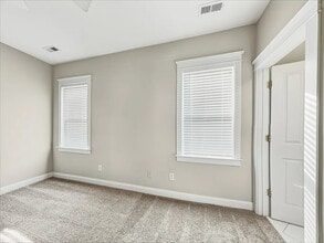 Building Photo - 8240 Townley Rd