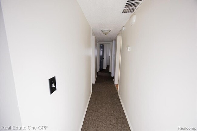 Building Photo - 14960 Alberta Ave