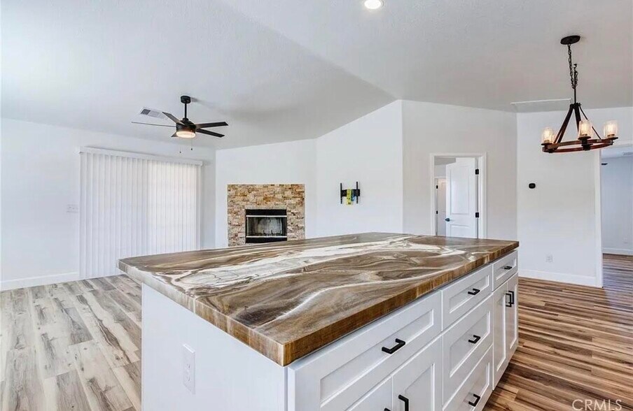 Building Photo - 6548 Quail Spring Ave