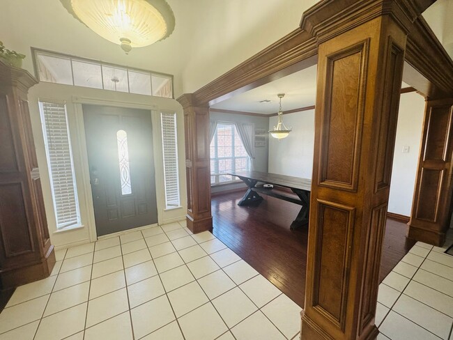 Building Photo - 20 Havenshire Cir