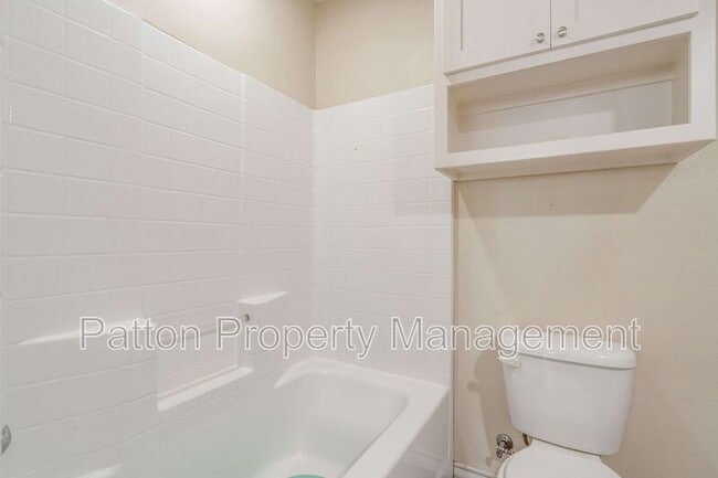 Building Photo - 3501 S Van Buren St