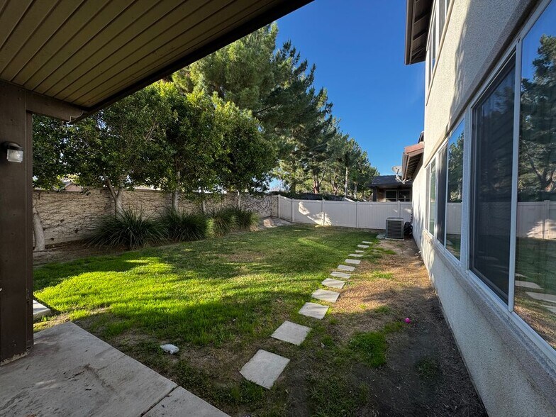 Building Photo - 7093 Barwick Ct