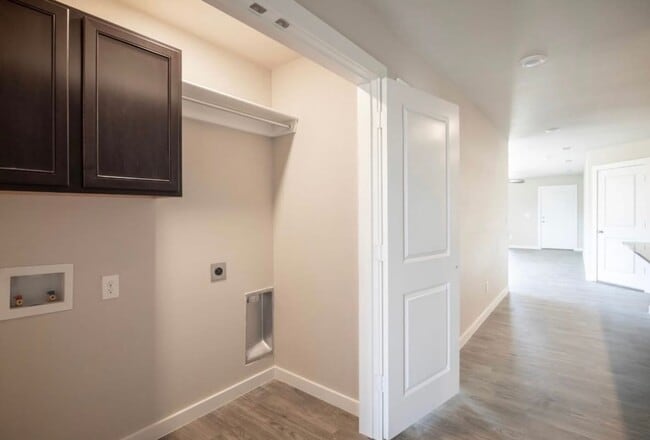 Building Photo - Exclusive Bell Farms Townhomes