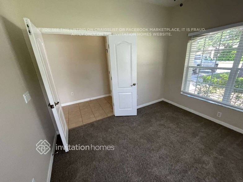 Building Photo - 11152 Oyster Bay Cir