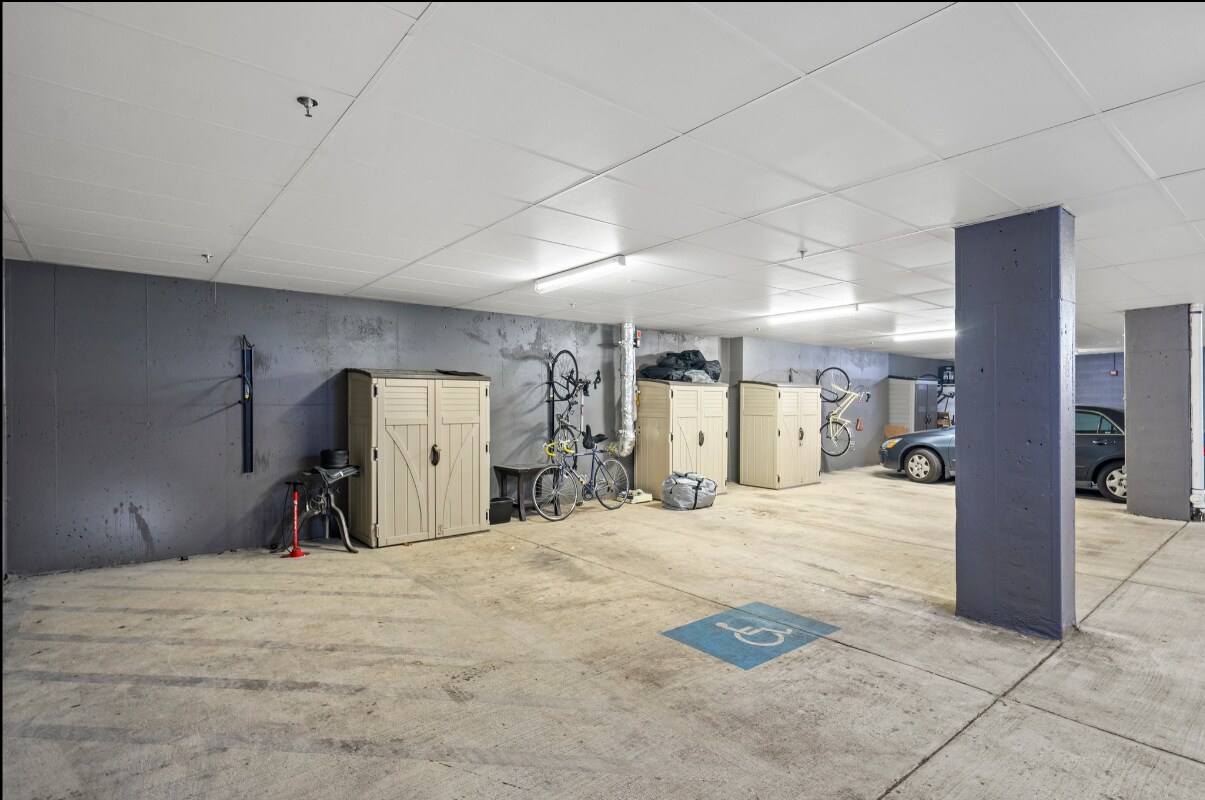 Building Photo - 2920 Georgia Ave NW