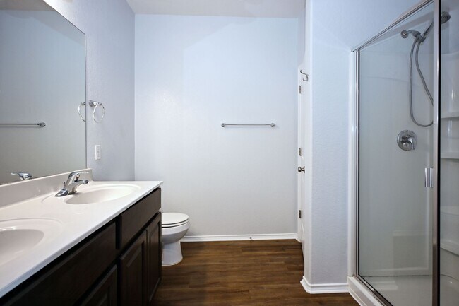 Building Photo - 133 Buttercup Bnd