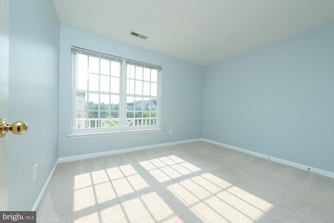 Building Photo - 42724 Rolling Rock Square