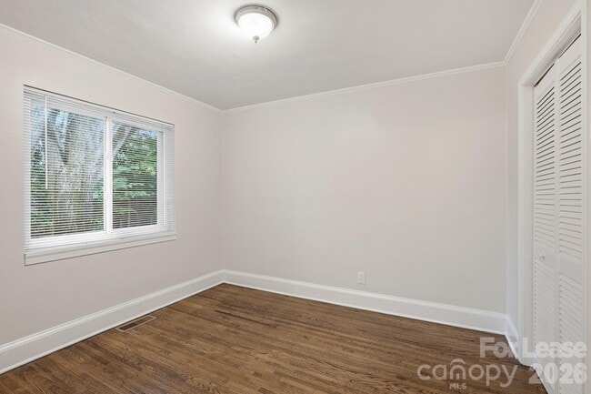 Building Photo - 2525 Runnymede Ln