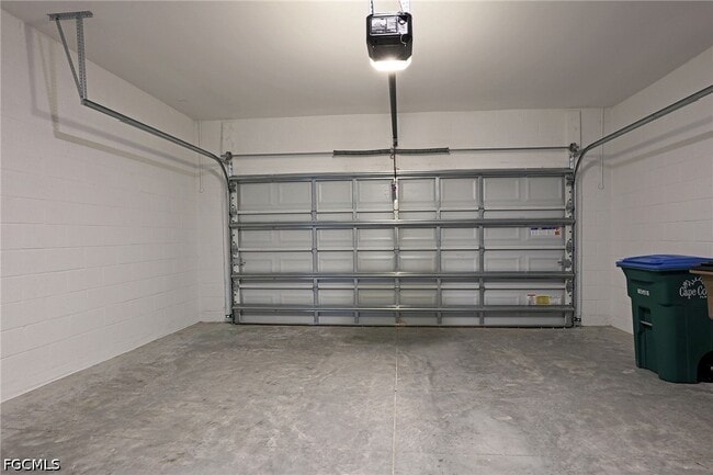 Building Photo - 1220 Mariners Vw Ter