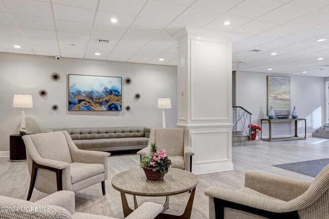 Building Photo - 675 Ocean Ave N