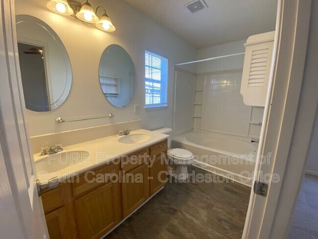 Building Photo - 1604 Ashley Ct