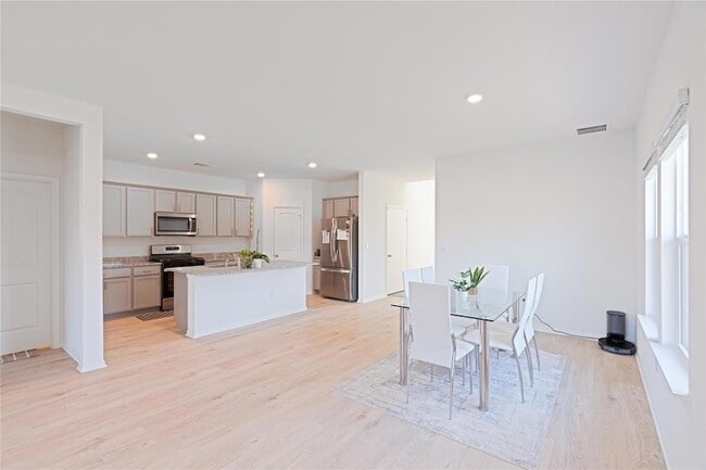 Building Photo - 2848 Owl Head Dr