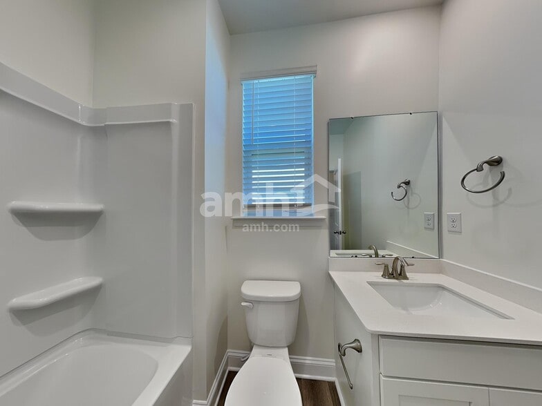 Building Photo - 3508 Lincoln Hts Ln