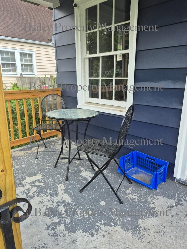 Building Photo - 1310 Southgate Ave