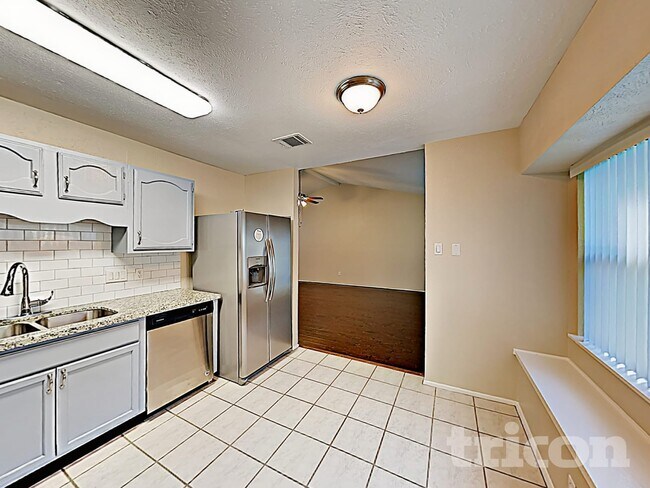 Building Photo - 24103 Palo Dura Dr