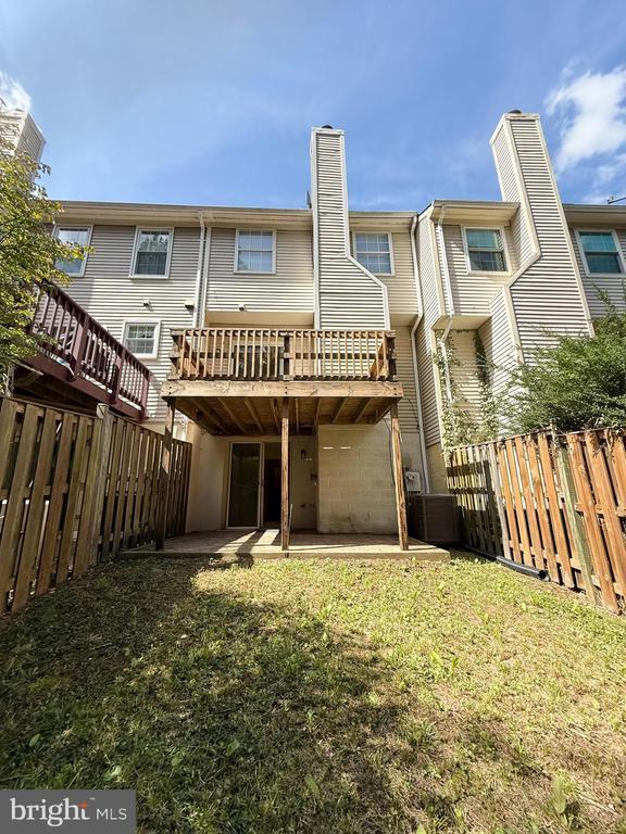 Building Photo - 3862 Marquis Pl