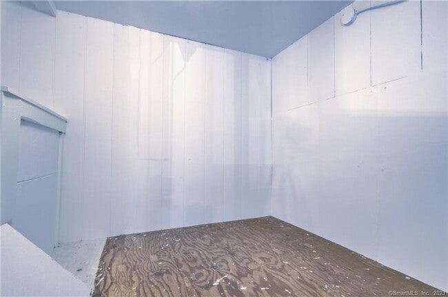 Building Photo - 38 Hawleyville Rd