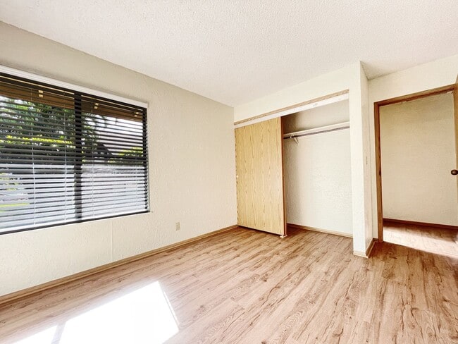 Building Photo - Pet Friendly Aiea Townhouse