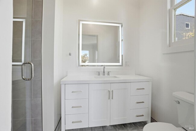 Building Photo - 172 Bella Vista Ave