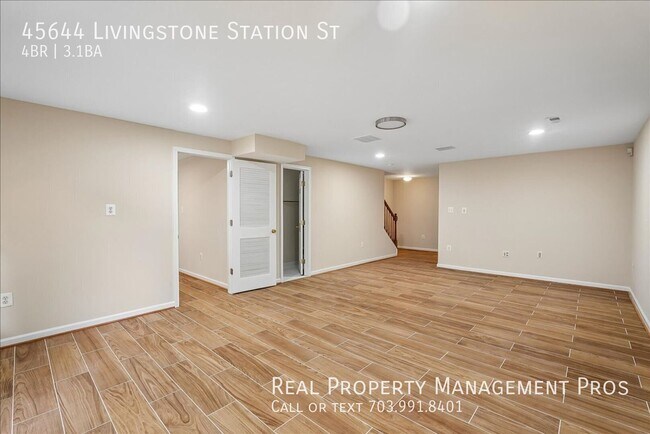 Building Photo - 45644 Livingstone Station St