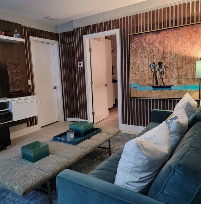 Building Photo - 1324 NW 1st Ave