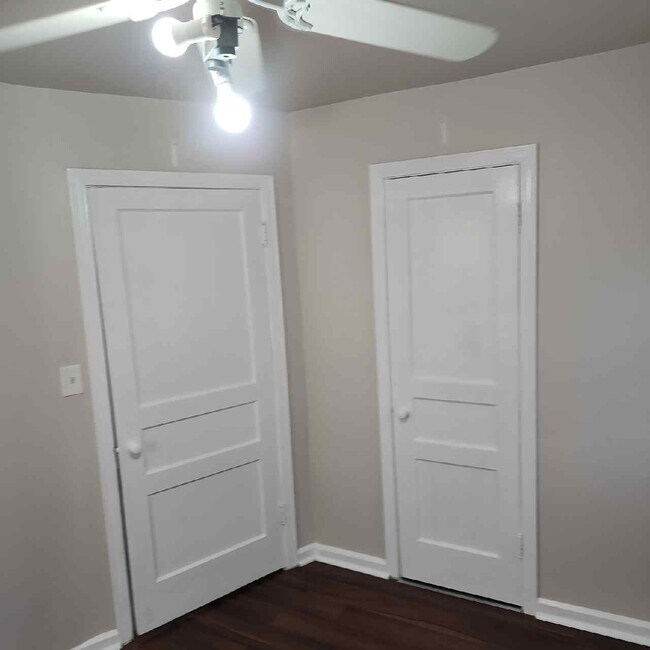 Building Photo - 1018 Navaho Pl