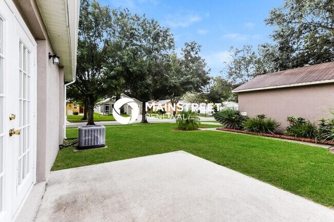 Building Photo - 3 Bedroom Pet-Friendly Home in Seffner, FL with Main Street Renewal