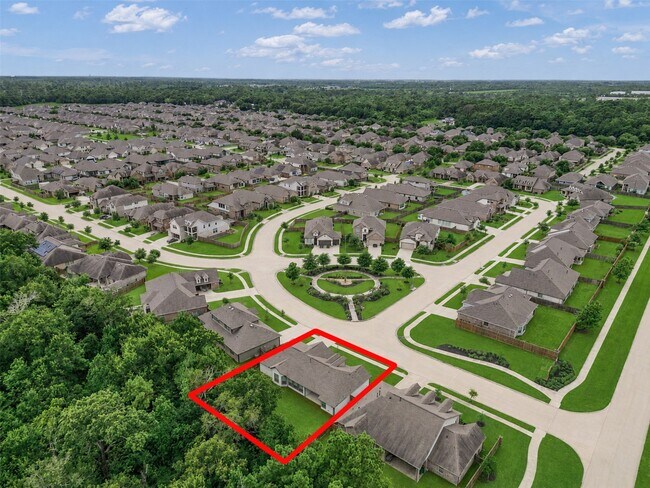 Building Photo - 8510 Amber Bend Dr