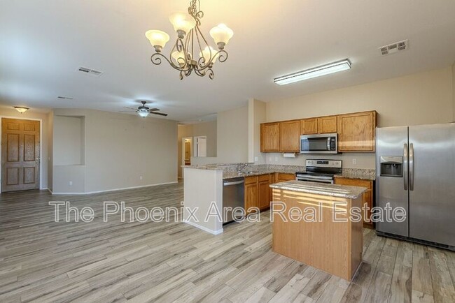Building Photo - 29189 N Shannon Dr