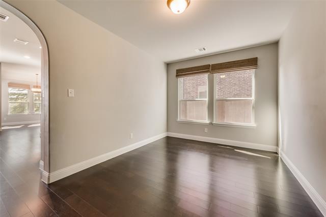 Building Photo - 15404 Pioneer Bluff Trail