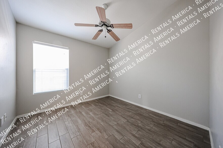 Building Photo - 153 S Garnet Rd