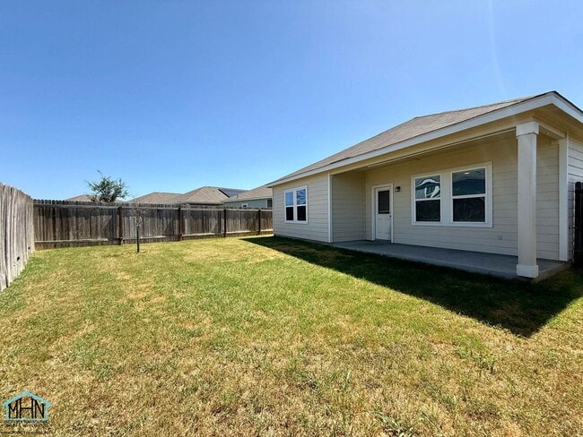 Building Photo - Beautiful 4-Bedroom 3-Bath Single Story Home Conveniently Located near Loop 1604, I-10, and FM 1516!