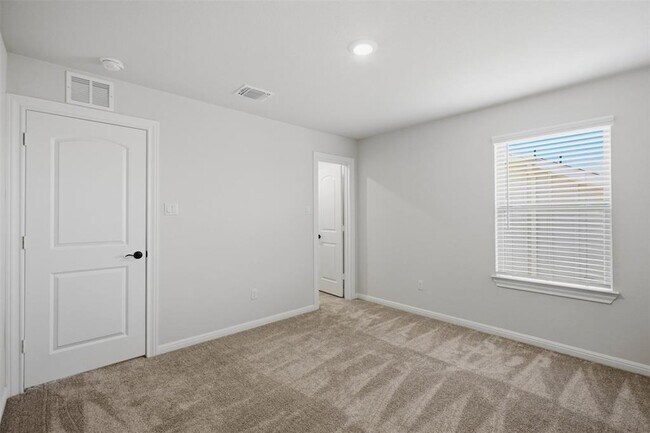 Building Photo - 136 Purple Sandpiper Ln
