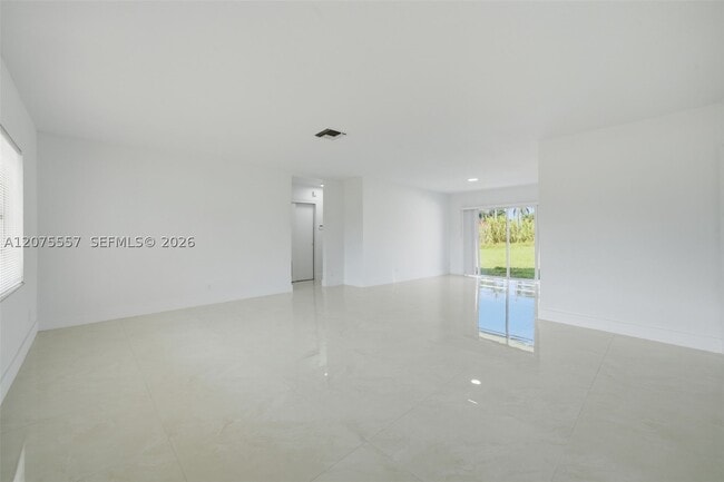 Building Photo - 11000 NW 21st Ct