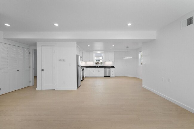 Building Photo - 1533 Lafayette St