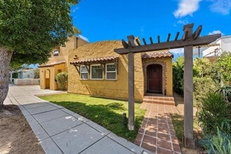 Building Photo - 3562 Sydney Pl