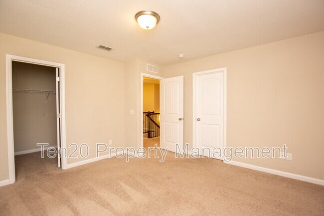 Building Photo - 2510 Ridgewood Way