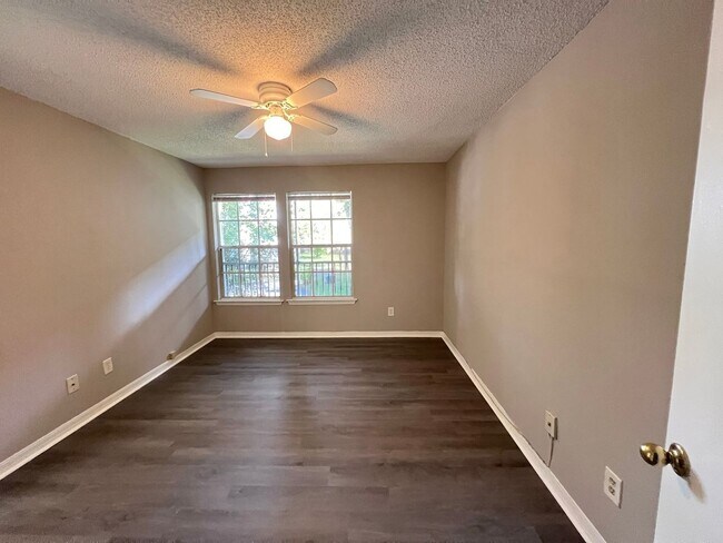 Building Photo - Great Apartment for rent!