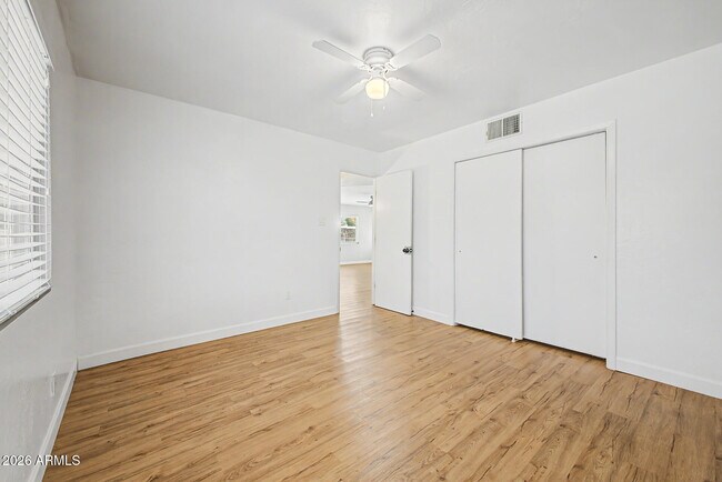 Building Photo - 5938 W Ocotillo Rd