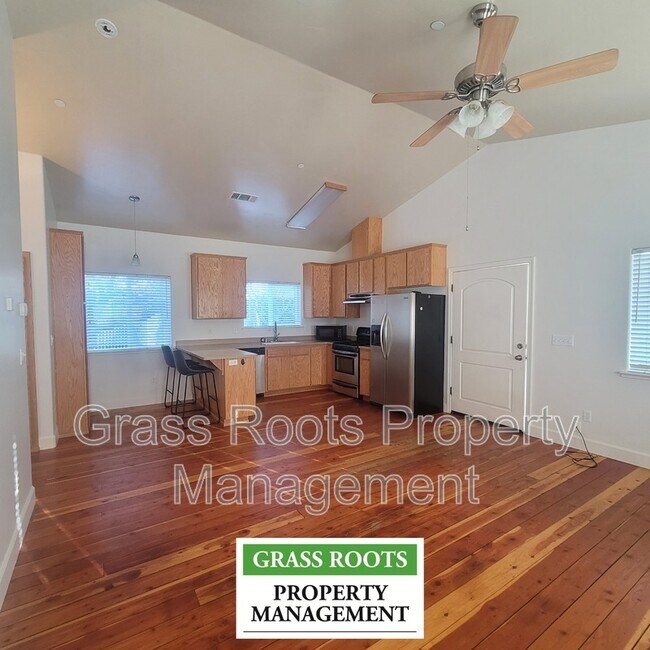 Building Photo - 152 W Empire St