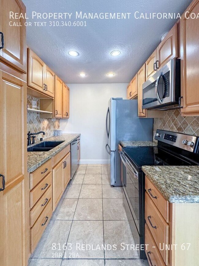 Building Photo - 8163 Redlands St