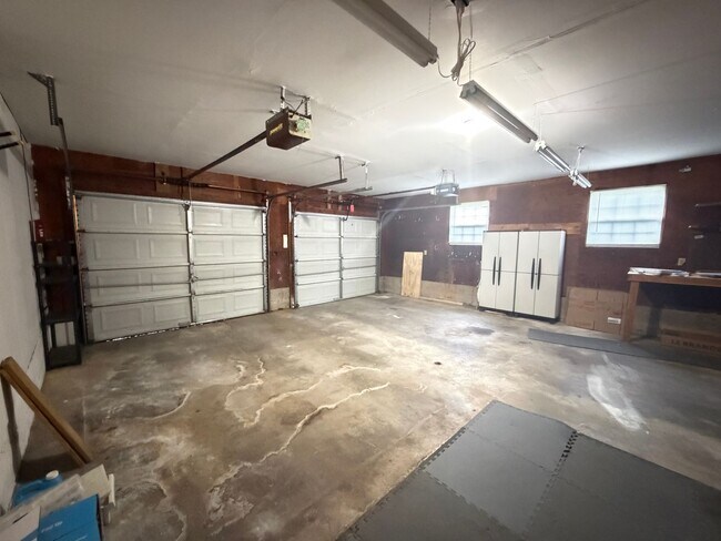 Building Photo - 12607 S Pope Lick Rd