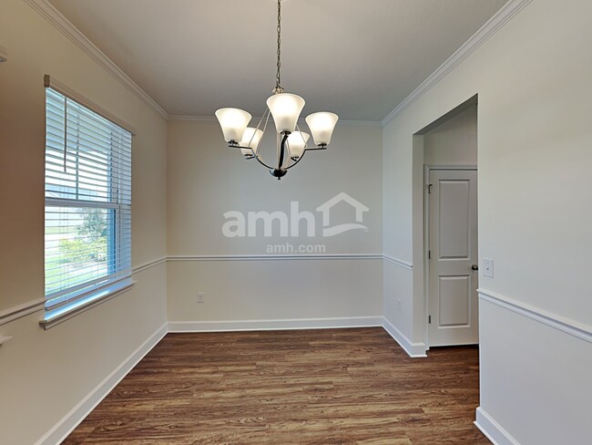 Building Photo - 407 Pine Terrace Drive